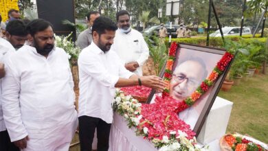 Telangana Congress chief A Revanth Reddy among many paid rich floral tributes to S. Jaipal Reddy on his 80th Birth Anniversary on Sunday