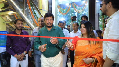 Union Minister Ramdas Athawale and Ashwani Kumar Choubey inaugurated Kanaka Jewellers in Karol Bagh